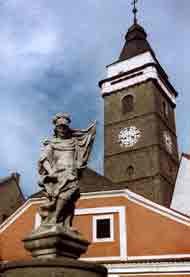 obrázek - Kašna sv. Floriana a věž